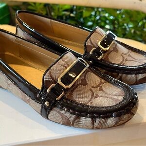 Coach womens Brown Loafers shoes NEW in box dress flats driving size 5 signature